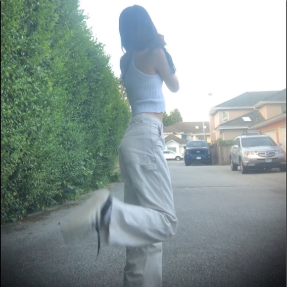 Meet your Posher, Micaela - Picture 1 of 1